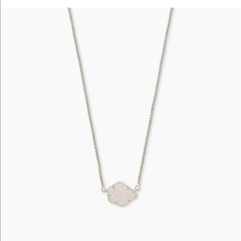 Kendra Scott Tess necklace